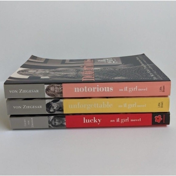 5/$12 - 3 Book Lot It Girl Novels 2 4 5 Cecily von Ziegesar YA Teen Drama - Picture 2 of 8